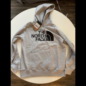 North Face Women’s Sweatshirt NEW